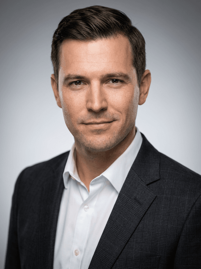 Игорь Викторович — Генеральный директор